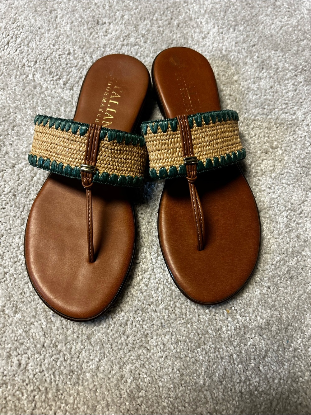 Italian Shoemakers Tan Raffia Thong Sandals with Green Trim size 9.5